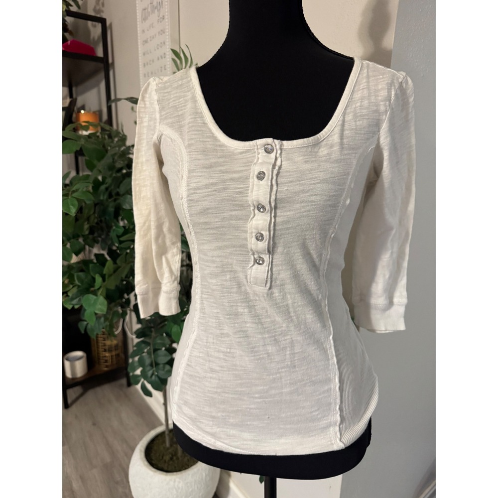 G By Guess Womens White Slub Knit Henley Top Rhinestone Button 3/4 Sleeve Small
